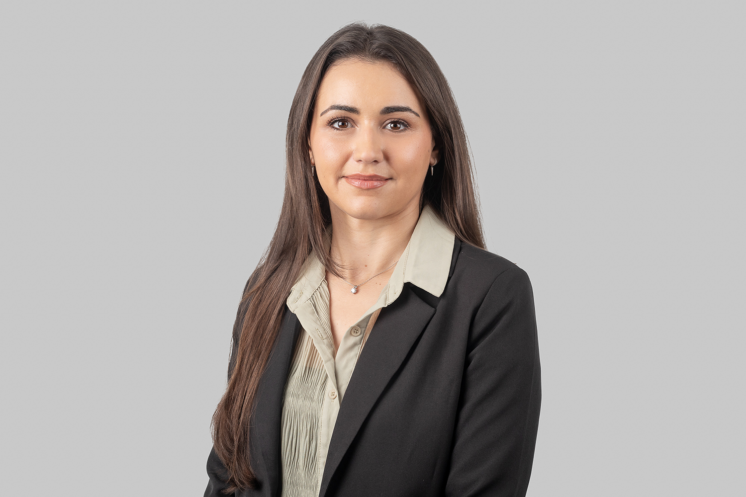 Headshot Steph Alves