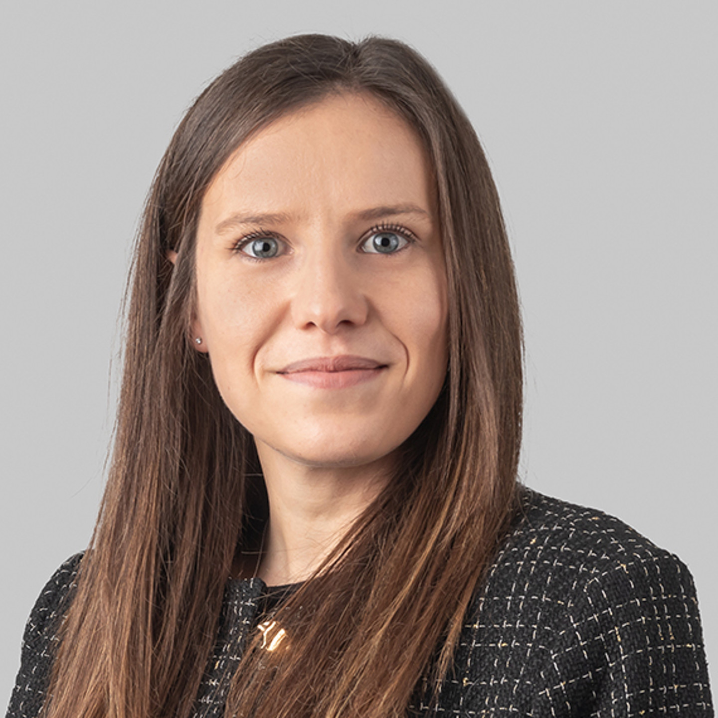 Headshot Danielle Van Neste