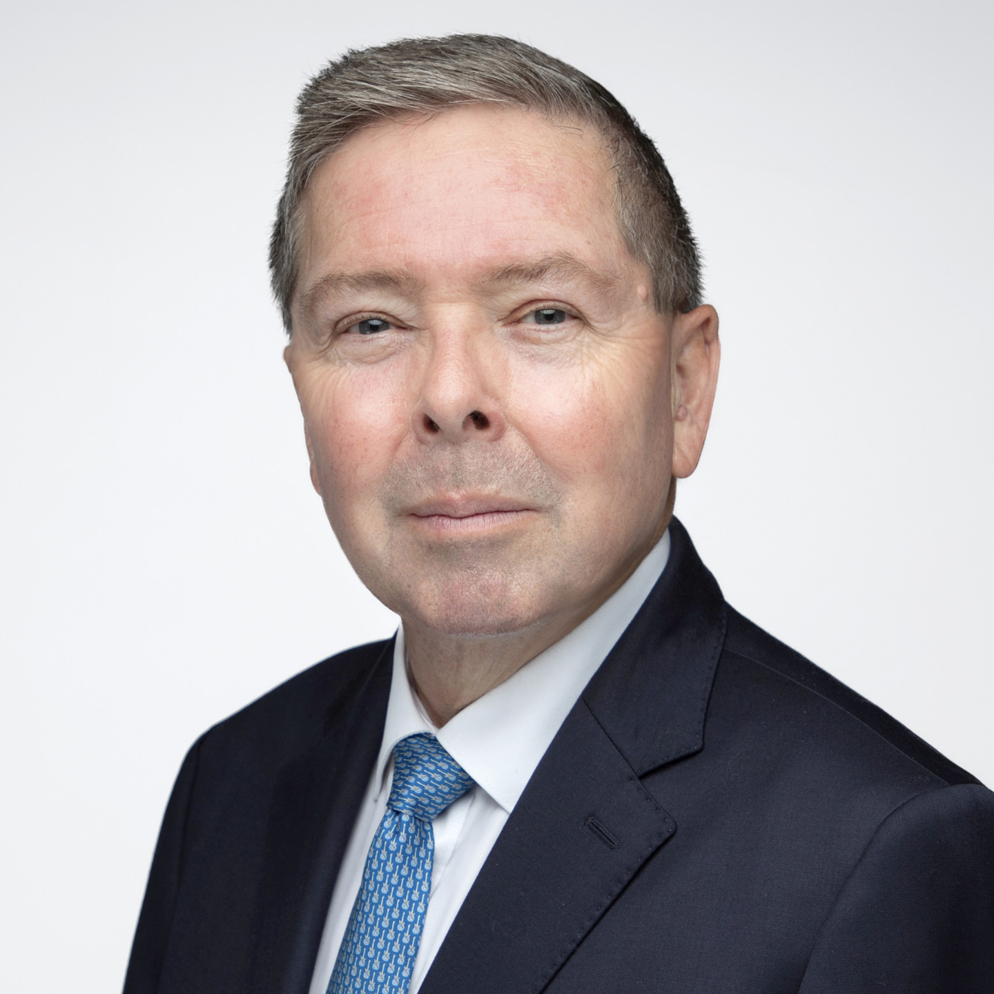 Headshot Simon Goldring