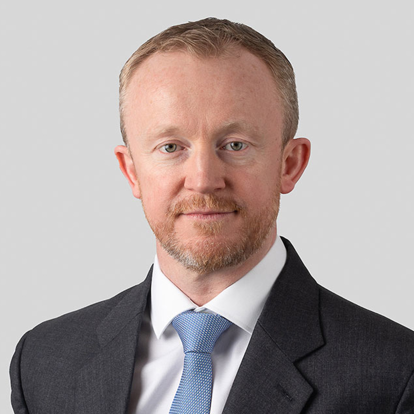 Headshot Andy Carpenter