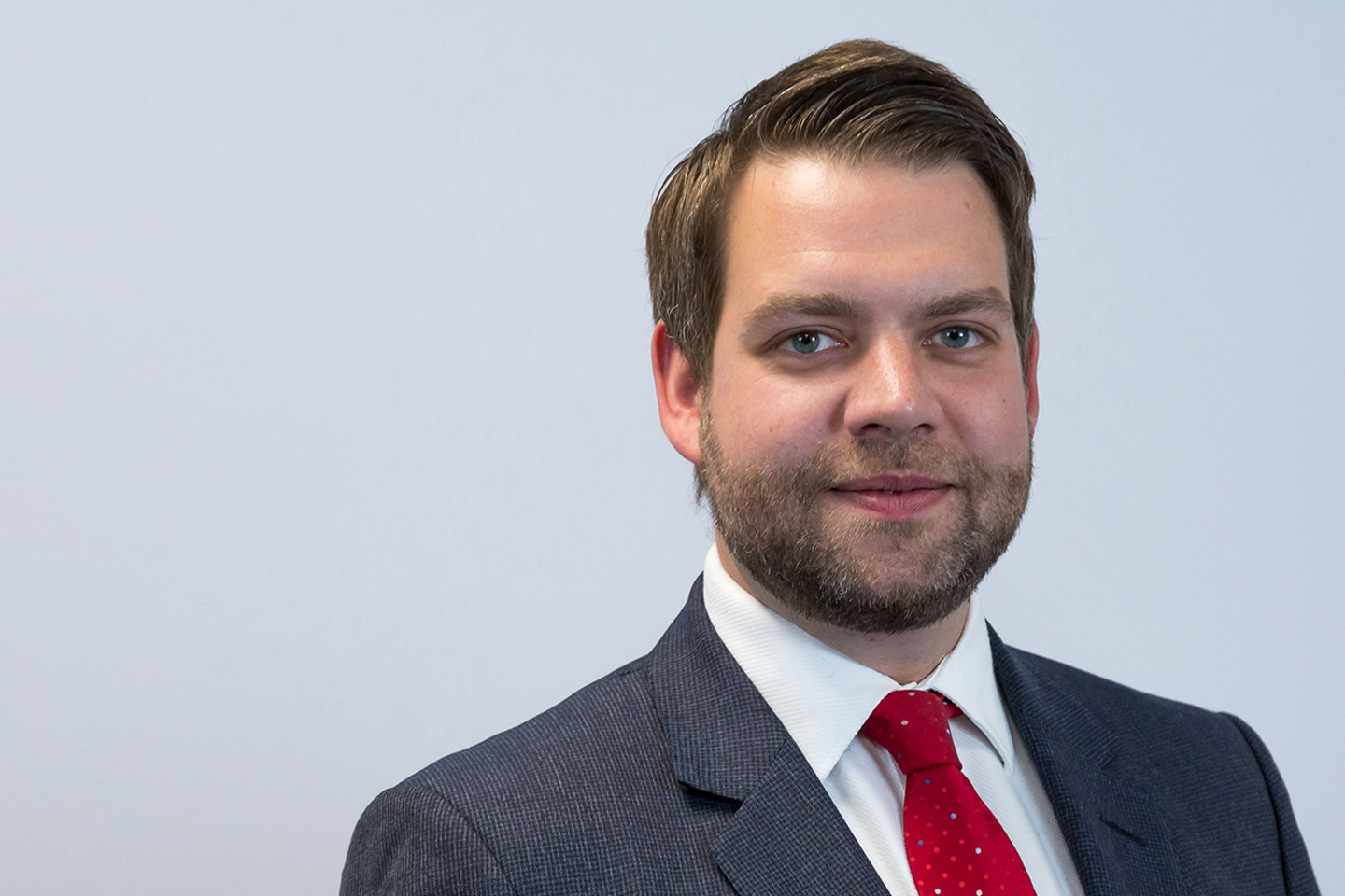 Headshot of Chris Hards