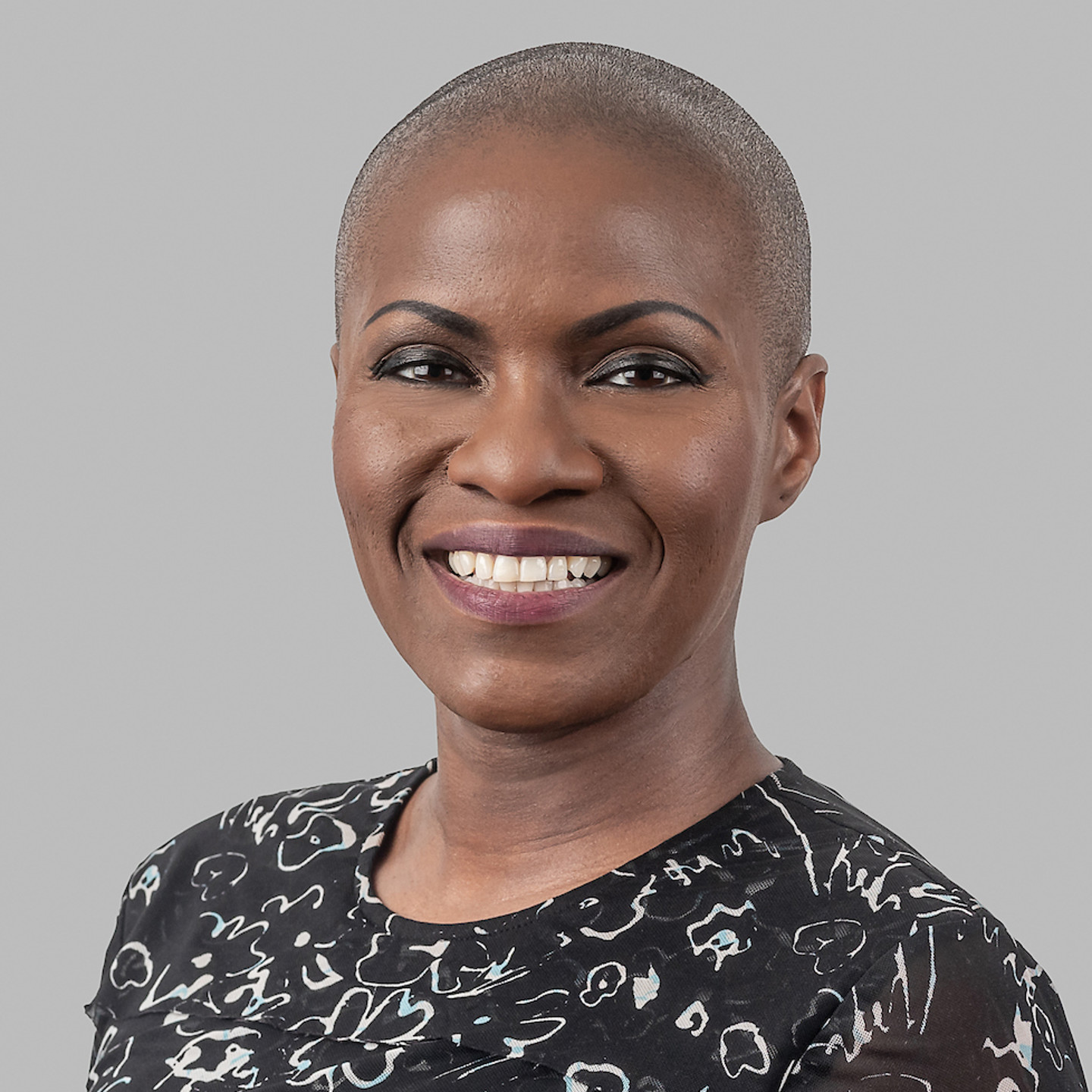 Headshot Nkechi Hokstad